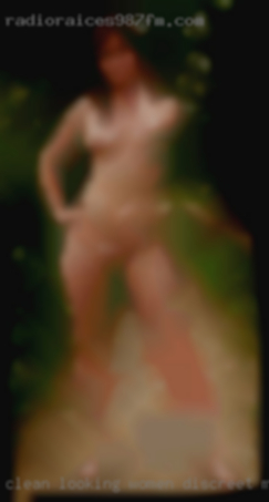 Clean looking women discreet married ok from Austin TX!!!